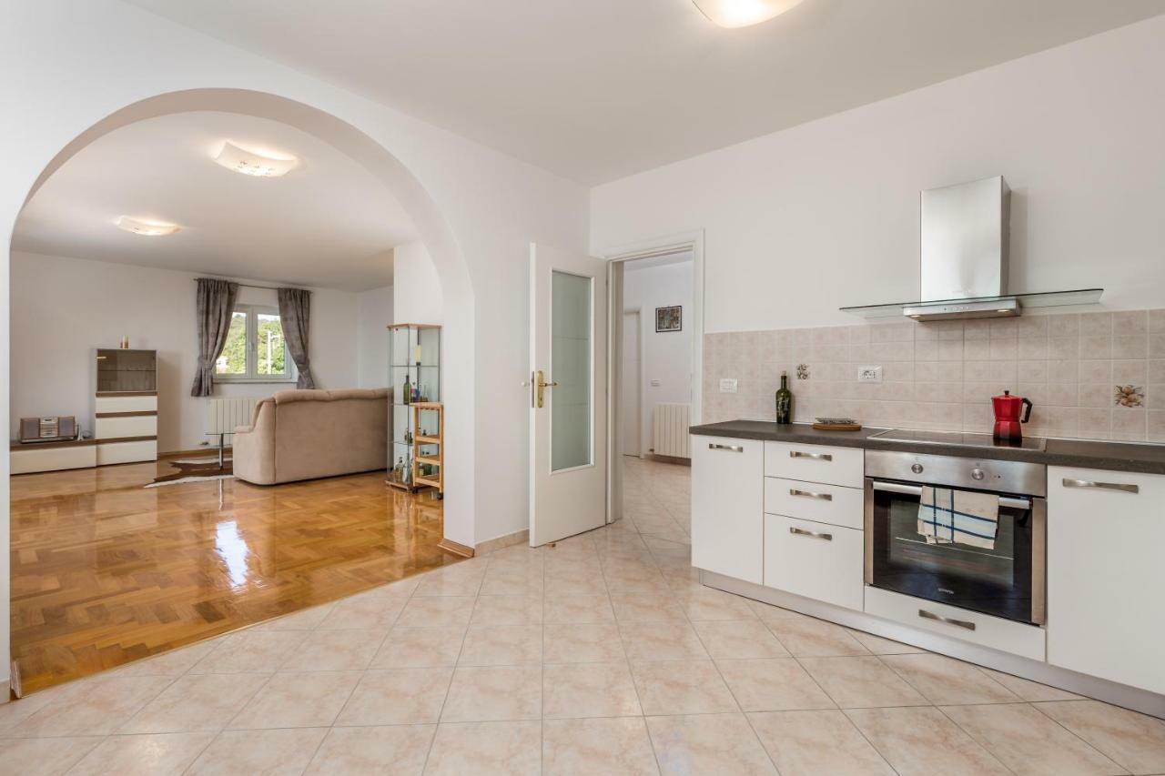 Filip1 Apartment